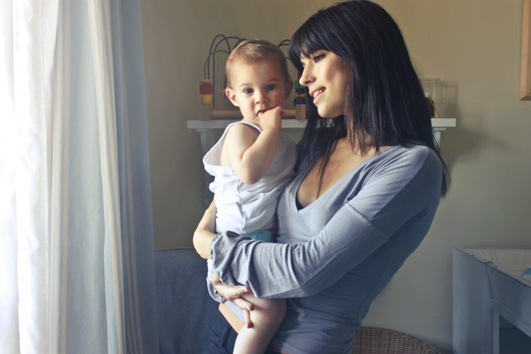 Maternidad y trayectoria professional Análisis de las barreras e impulsores para la maternidad de las mujeres españolas